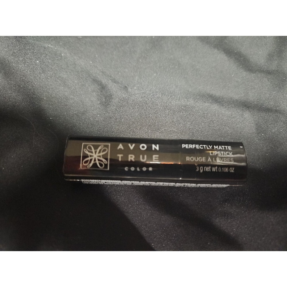 Avon True Color Perfectly Matte Lipstick ~"RED SUPREME" ~ Full Size ~ SEALED! S